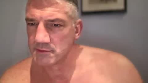 Snapshot of fullback_15 chatting on October 29, 2025, 3:25 pm fullback_15 online show from October 29, 2025, 3:25 pm