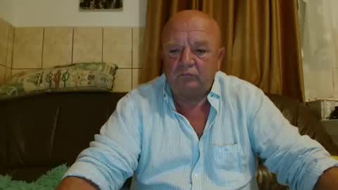 fullballs6 online show from September 18, 2025, 1:51 am