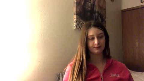 Linnys Palace online show from January 9, 2025, 2:43 am