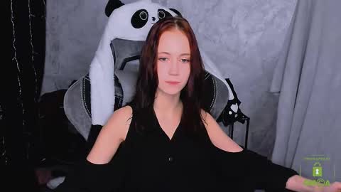 Snapshot of funny_bunny23 chatting on November 8, 2025, 6:18 pm Eva online show from November 8, 2025, 6:18 pm