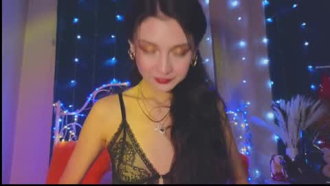 Tiffany online show from March 5, 2025, 12:05 am