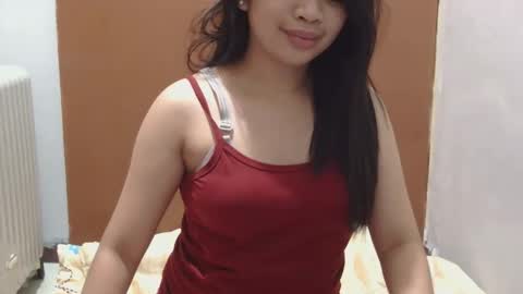 fyang_morena online show from December 14, 2025, 6:12 pm