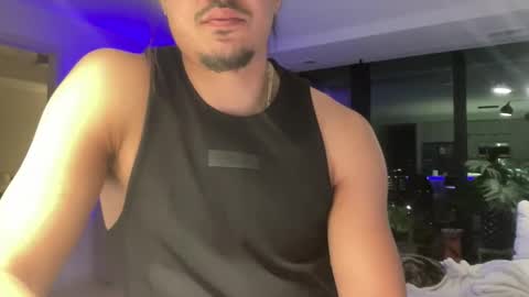 Snapshot of g00ndaddy chatting on October 28, 2025, 1:53 am G00NDaddy online show from October 28, 2025, 1:53 am