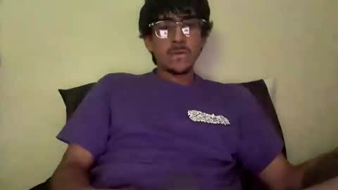 Snapshot of g981842 chatting on April 4, 2026, 12:31 am g981842 online show from April 4, 2026, 12:31 am