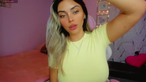 Snapshot of gabby_prieto chatting on June 19, 2026, 1:32 am Gaby online show from June 19, 2026, 1:32 am