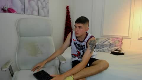 Snapshot of gabie_cortes chatting on December 24, 2024, 2:43 am Gaby online show from December 24, 2024, 2:43 am