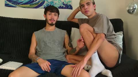 gabriel_and_geronimo online show from April 15, 2026, 7:43 pm