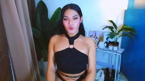 gabriela_deluxe online show from June 5, 2026, 8:09 am