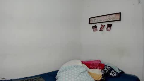 Snapshot of gabriela_duarte chatting on January 18, 2025, 6:03 am Gabi online show from January 18, 2025, 6:03 am