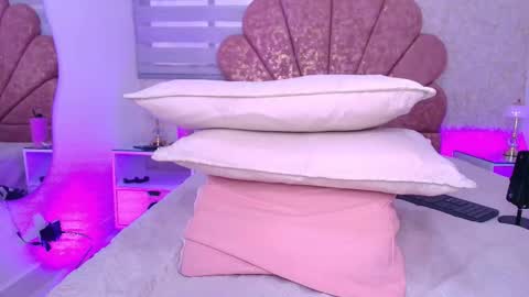 gabriela online show from December 5, 2025, 8:27 pm