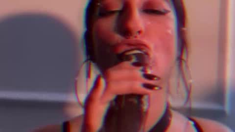 Gabriela Kassi online show from November 26, 2025, 10:49 am