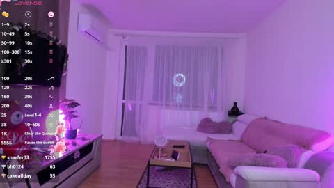 Snapshot of gabrielalove_ chatting on February 6, 2025, 12:22 am Gabrielaaaa online show from February 6, 2025, 12:22 am