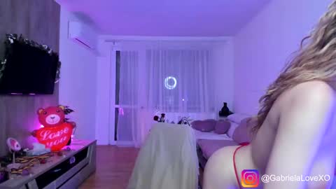 Snapshot of gabrielalove_ chatting on February 16, 2025, 11:26 pm Gabrielaaaa online show from February 16, 2025, 11:26 pm