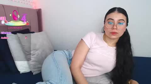 GabrielaRossa online show from October 29, 2025, 2:41 pm