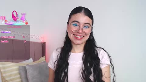 GabrielaRossa online show from November 10, 2025, 1:54 pm