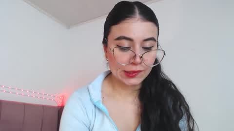 Snapshot of gabrielarossa chatting on March 3, 2026, 7:09 pm GabrielaRossa online show from March 3, 2026, 7:09 pm