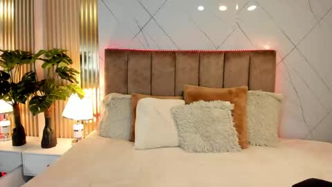 Snapshot of gabriella_santoss chatting on April 21, 2026, 6:23 pm gabriella_santoss online show from April 21, 2026, 6:23 pm