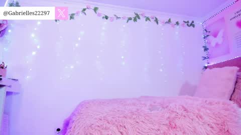   online show from April 11, 2026, 9:19 pm