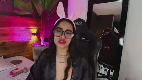          online show from September 13, 2025, 5:07 am