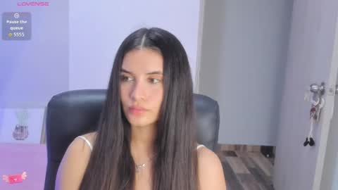 Gabriela online show from June 1, 2026, 10:44 pm