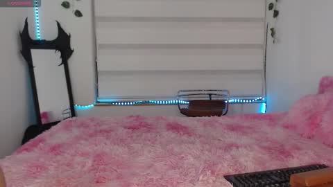 Gaby online show from September 18, 2025, 1:18 am