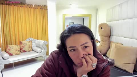 gabriela online show from February 27, 2025, 12:02 pm