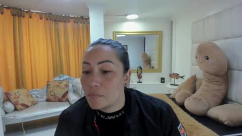 gabriela online show from September 11, 2025, 3:23 pm