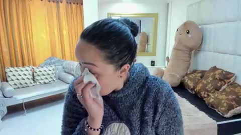 gabriela online show from November 4, 2025, 3:44 pm