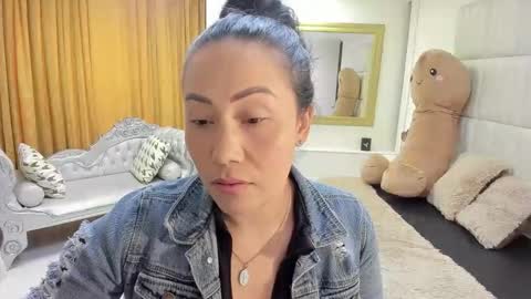 gabriela online show from February 10, 2026, 5:06 pm