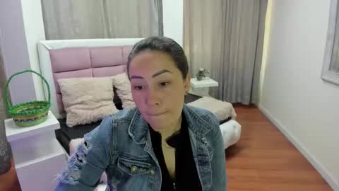 Snapshot of gaby_trent chatting on May 14, 2026, 5:31 pm gabriela online show from May 14, 2026, 5:31 pm