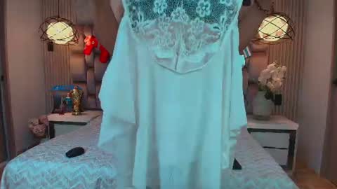 Snapshot of gabyevans4 chatting on June 20, 2026, 12:08 pm GabyEvans online show from June 20, 2026, 12:08 pm