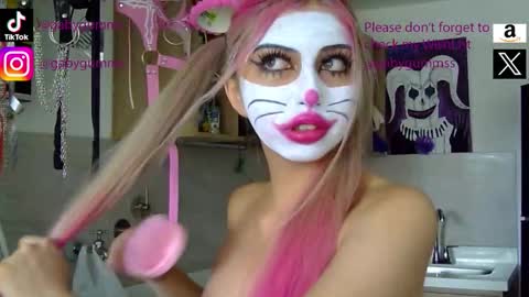 Snapshot of gabygumms chatting on October 4, 2025, 1:20 pm gabygumms online show from October 4, 2025, 1:20 pm