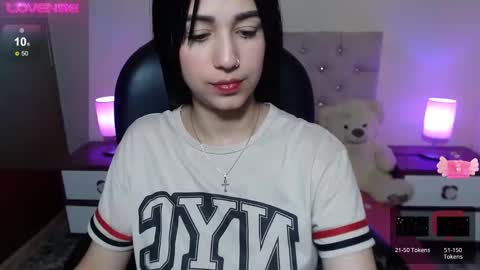 Snapshot of gabyy_cute_ chatting on November 30, 2025, 3:43 am GABYlIndependent model online show from November 30, 2025, 3:43 am