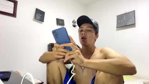 gadiel_sex online show from November 6, 2025, 11:48 pm