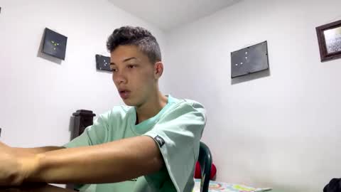 gadiel_sex online show from April 14, 2026, 10:21 am