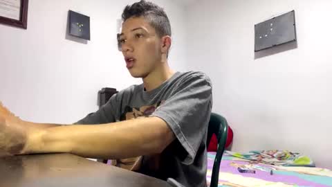 gadiel_sex online show from April 19, 2026, 2:55 am
