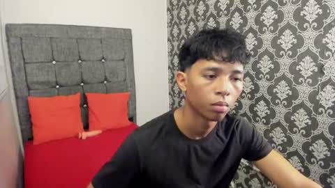 Snapshot of gael_d4v7 chatting on June 21, 2026, 7:16 pm Gael online show from June 21, 2026, 7:16 pm