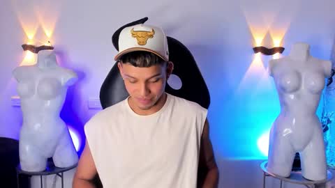 Snapshot of gael_zambrano chatting on February 25, 2026, 12:31 am Gael sexy online show from February 25, 2026, 12:31 am