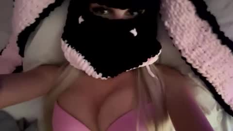 Feetbaabe online show from June 1, 2026, 2:19 pm