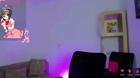 laura bonnet online show from September 19, 2025, 4:47 am