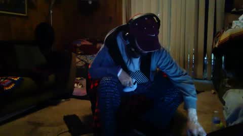 Snapshot of gamerfiend420 chatting on October 14, 2025, 12:33 am gamerfiend420 online show from October 14, 2025, 12:33 am