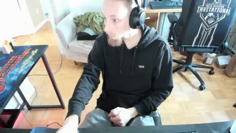 GamingPleasure online show from January 14, 2025, 4:18 pm