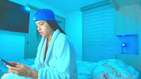 Snapshot of gangster_girl chatting on December 31, 2024, 10:45 pm GANG online show from December 31, 2024, 10:45 pm