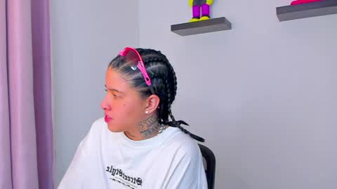 Snapshot of gangster_girl chatting on January 19, 2025, 9:33 am GANG online show from January 19, 2025, 9:33 am