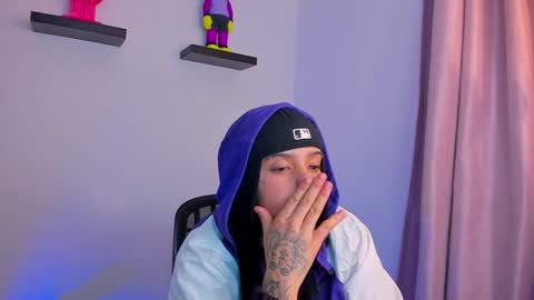 Snapshot of gangster_girl chatting on January 22, 2025, 4:44 am GANG online show from January 22, 2025, 4:44 am