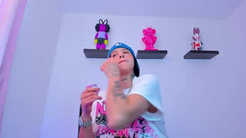 Snapshot of gangster_girl chatting on February 3, 2025, 1:51 pm GANG online show from February 3, 2025, 1:51 pm