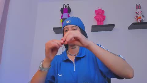 Snapshot of gangster_girl chatting on February 16, 2025, 11:05 pm GANG online show from February 16, 2025, 11:05 pm