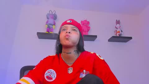 Snapshot of gangster_girl chatting on February 19, 2025, 2:12 am GANG online show from February 19, 2025, 2:12 am