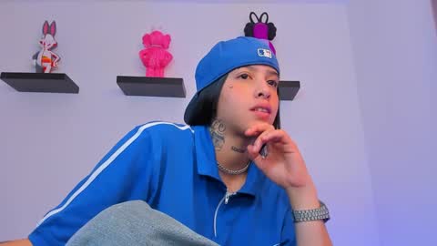 Snapshot of gangster_girl chatting on March 4, 2025, 11:11 pm GANG online show from March 4, 2025, 11:11 pm