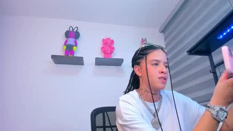 Snapshot of gangster_girl chatting on October 1, 2025, 1:33 am GANG online show from October 1, 2025, 1:33 am